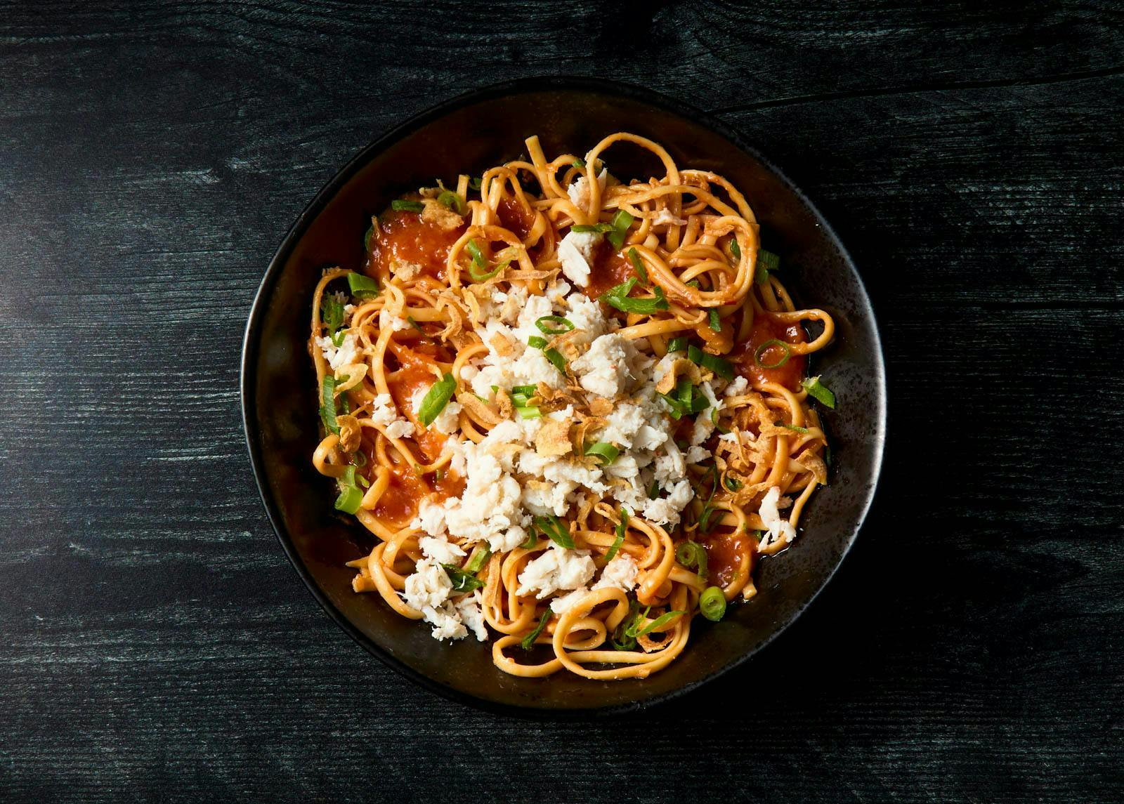 Chili Crab Pasta & Scallions
