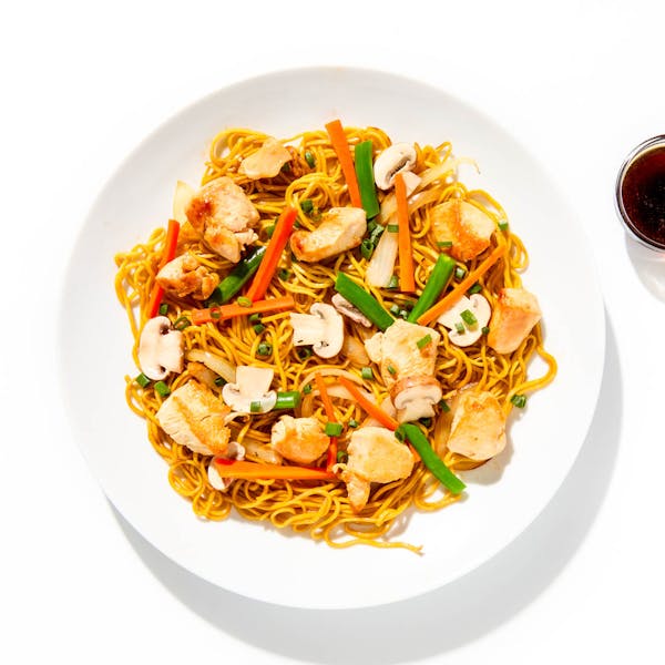 Classic Chicken Chow Mein