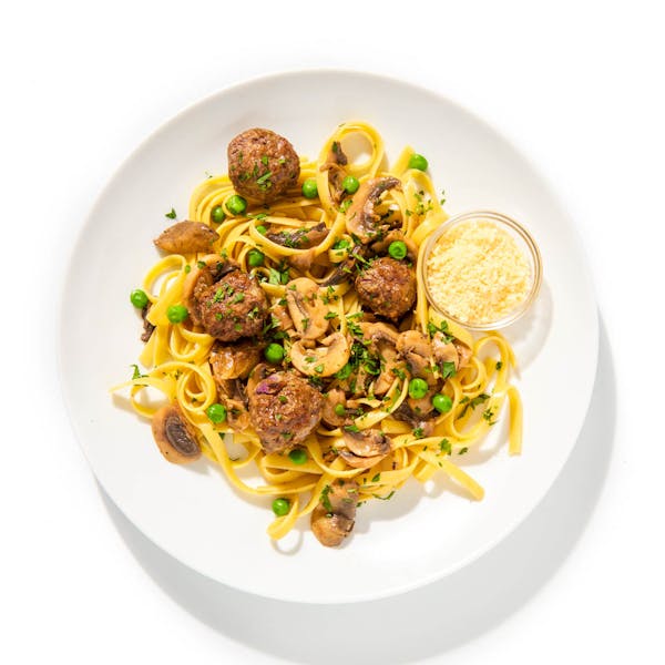 Fettuccine with Beef Meatballs