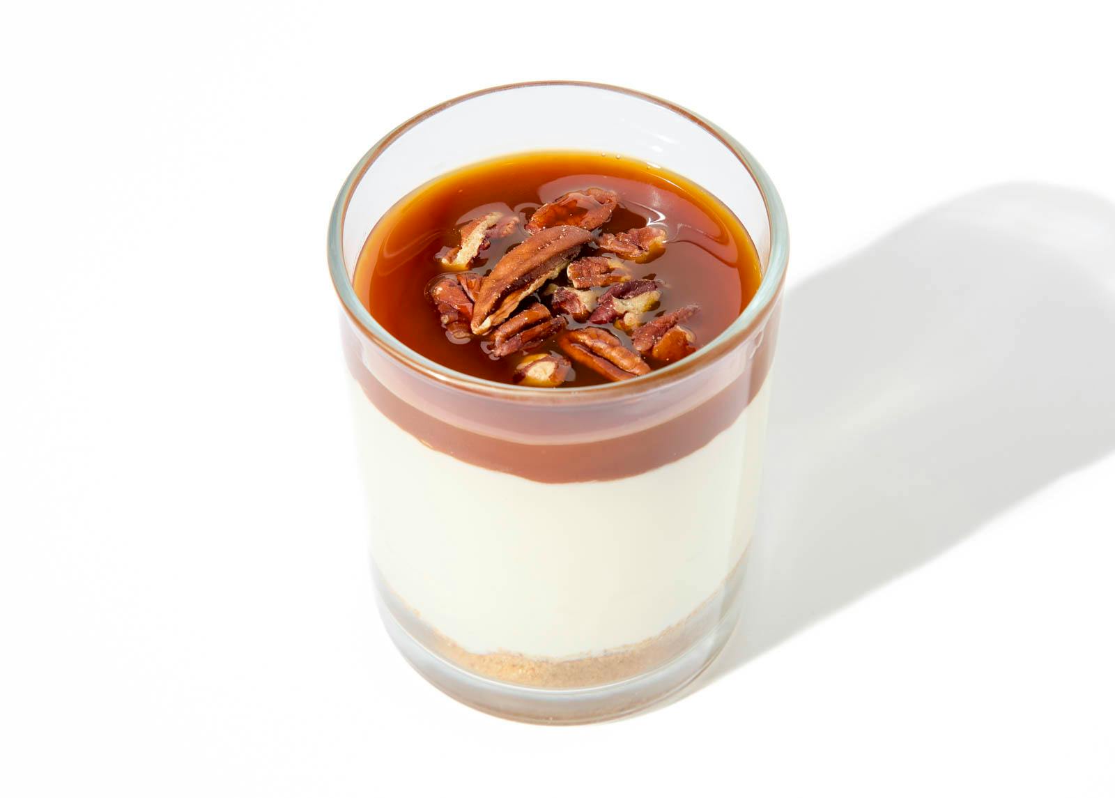 Caramel Pecan Praline Cheesecake