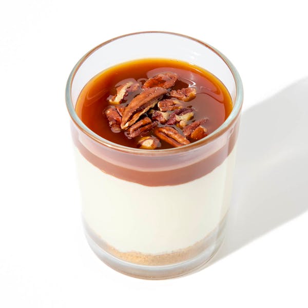 Caramel Pecan Praline Cheesecake