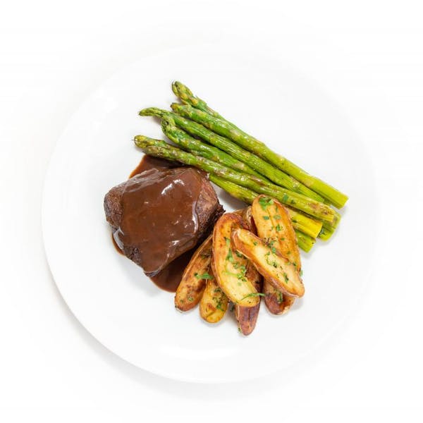 Filet Mignon with Red Wine Sauce